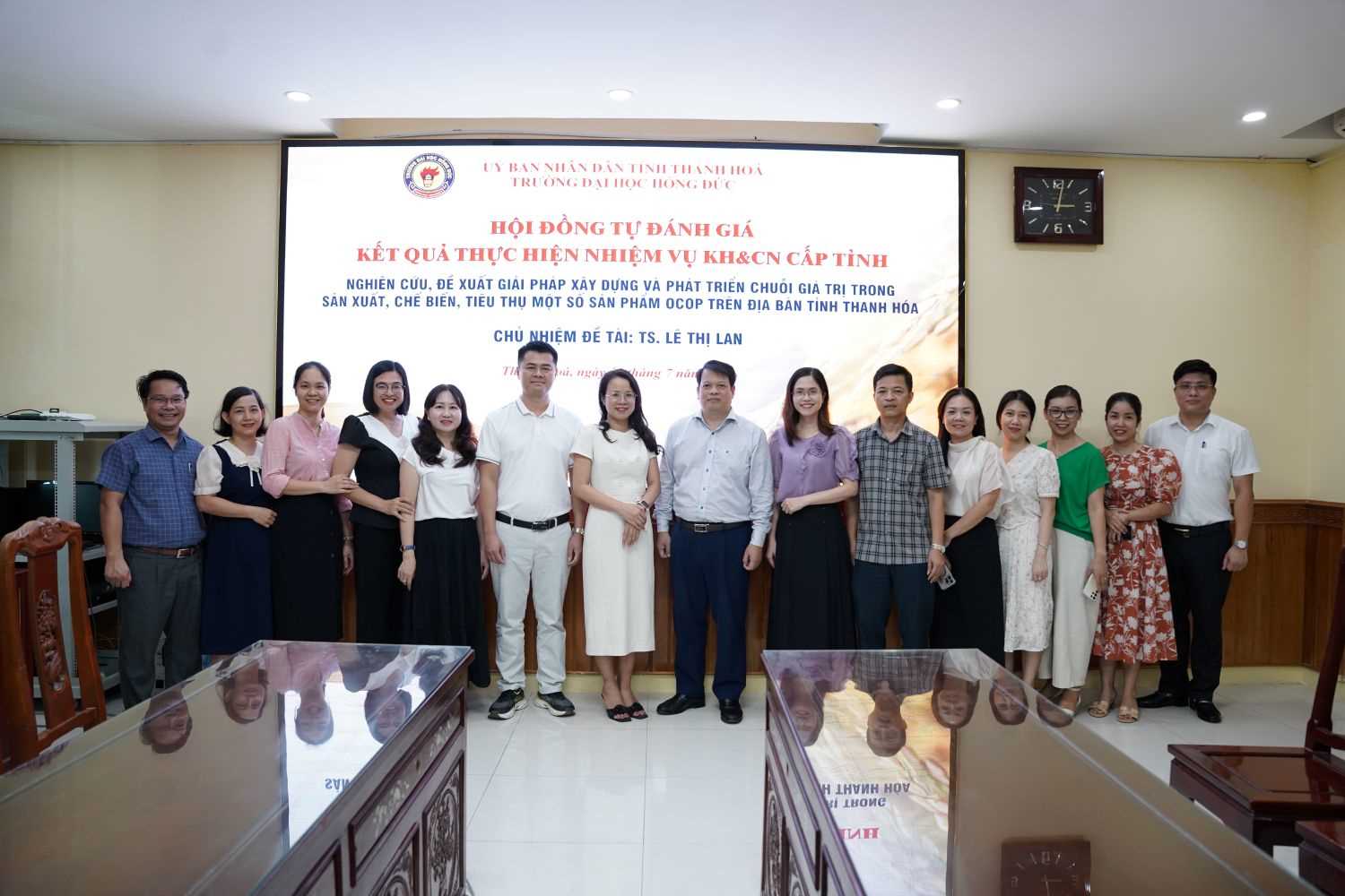Nghiệm thu cấp cơ sở đề tài: “Nghiên cứu, đề xuất giải pháp xây dựng và phát triển chuỗi giá trị trong sản xuất, chế biến, tiêu thụ một số sản phẩm OCOP trên địa bàn tỉnh Thanh Hóa”